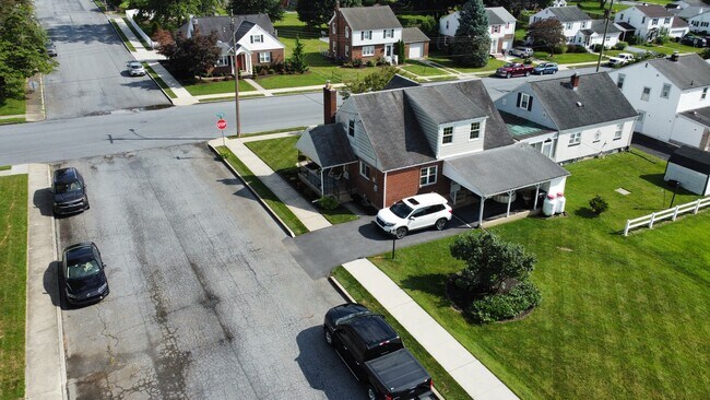 Foto del edificio - 701 W Oak St