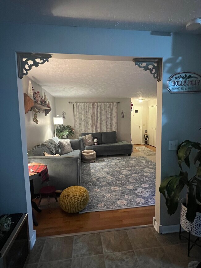 Foto del edificio - 1825 Koran Ave NW