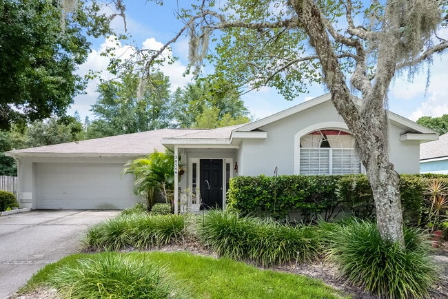 Building Photo - 28546 Tall Grass Dr