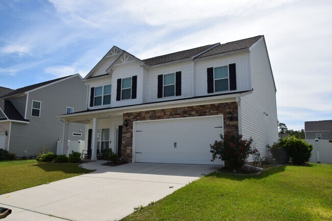 Foto del edificio - Spacious 4 bed, 2.5 bath Home with Neighborhood Amenities!