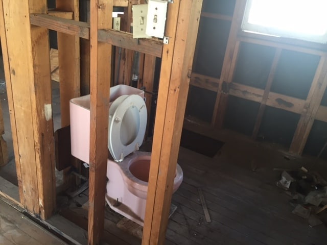 Pic of Vacant unit - 24502 Eshelman