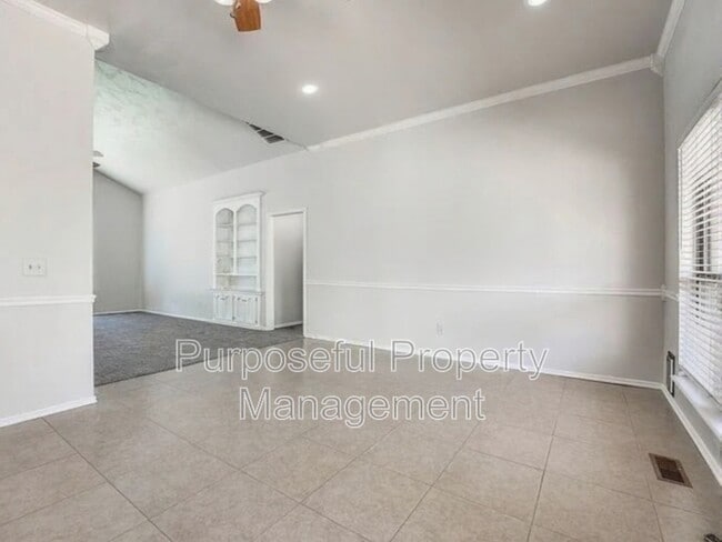 Building Photo - 11305 Ann Arbor Ave