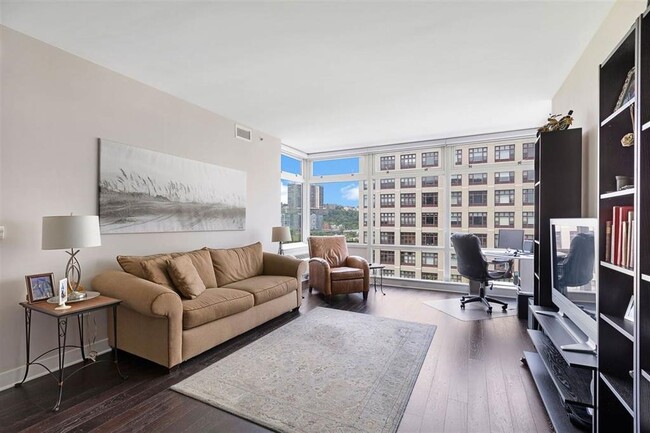 Foto del edificio - 1450 Washington St