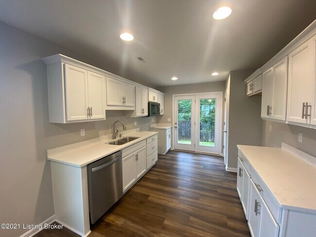 Foto del edificio - 8217 Arbor Meadow Way