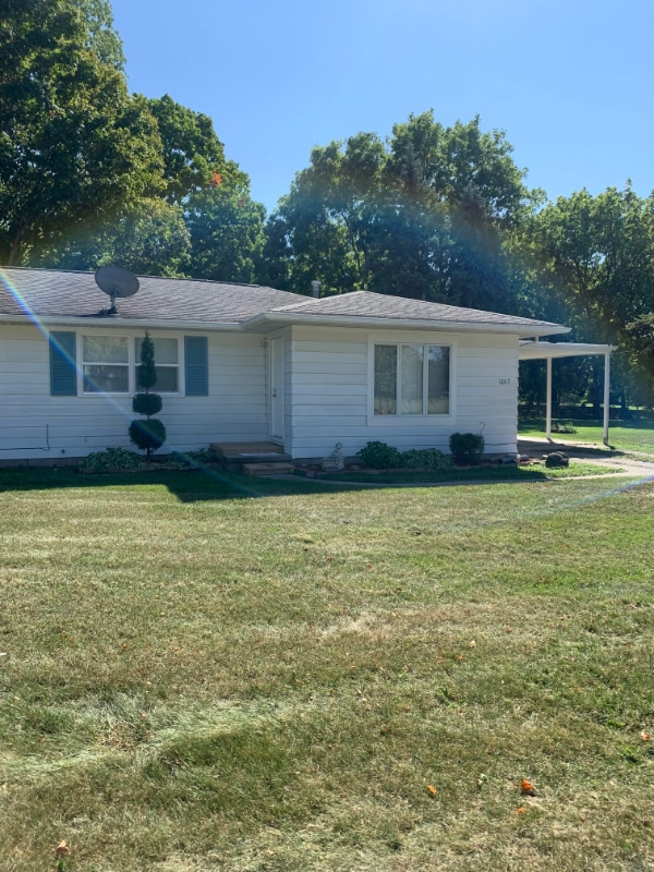 Photo - 1017 Hein Ave House