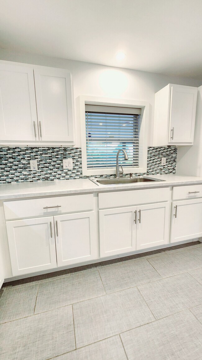 Foto del edificio - 2200 W 32nd St