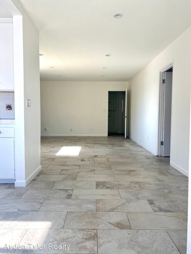 Foto del edificio - 4 br, 3 bath House - 1803 E Ave Q9