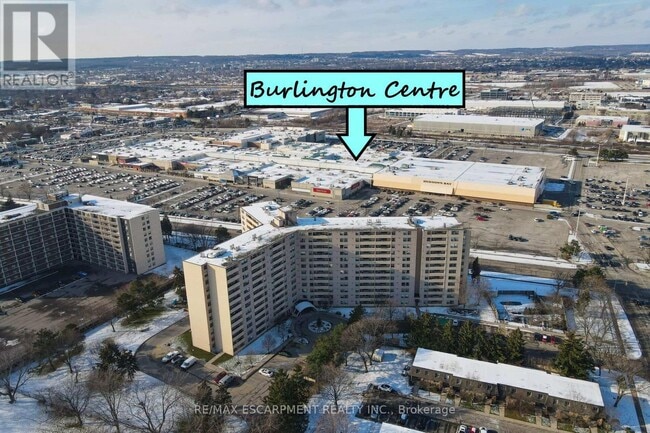 Building Photo - 700 Dynes Rd