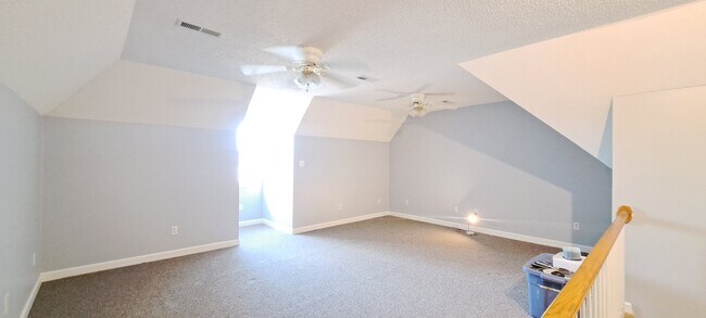 Foto del edificio - 215 Buck Run Dr