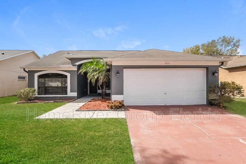 Primary Photo - 1213 Grassy Meadow Pl