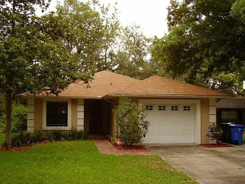 Foto principal - 2207 S Village Ave