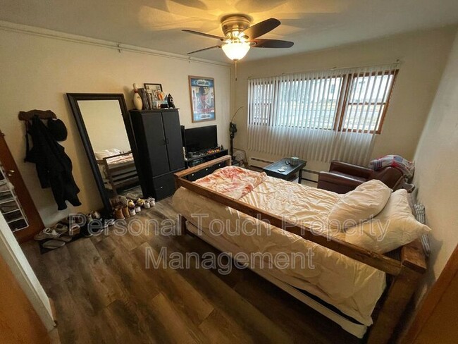 Foto del edificio - 420 10th Ave N