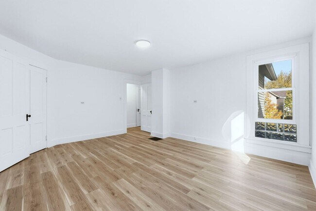 Foto del edificio - Newly Updated 3-Bedroom Home with Modern U...