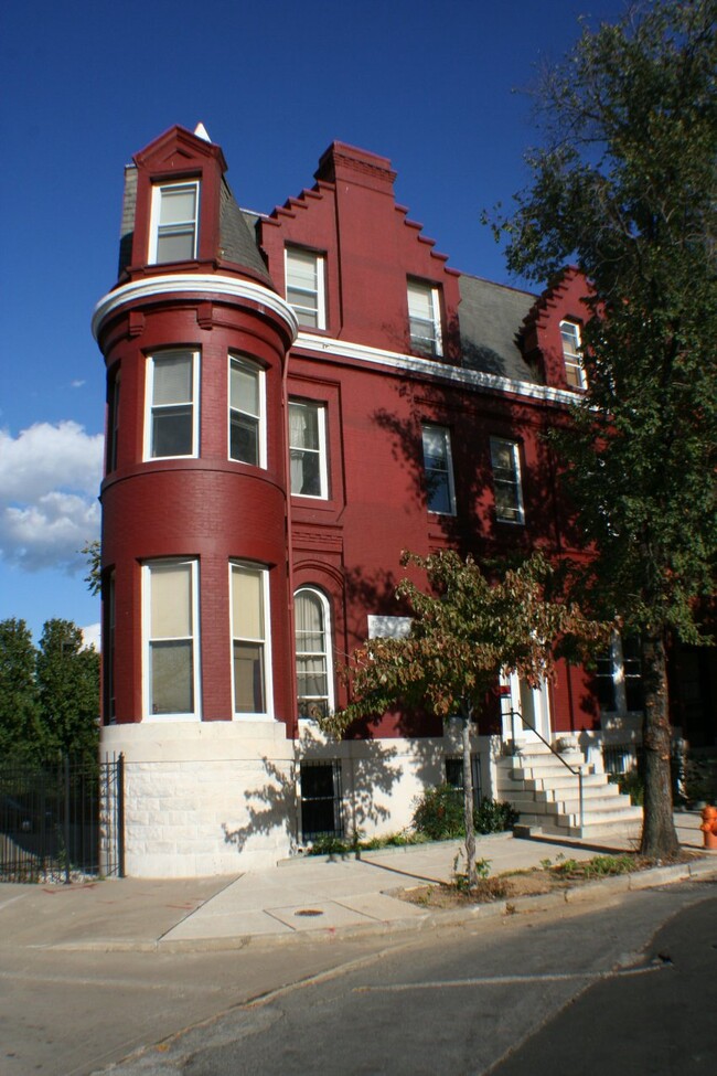 Foto del edificio - 1839 Bolton St