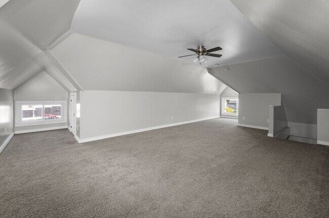 Foto del edificio - 404 W 16th St