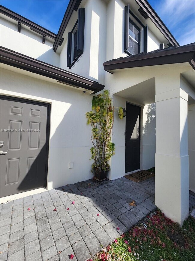 Foto del edificio - 22433 SW 102nd Ave