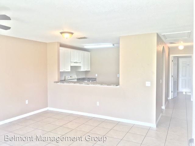 Building Photo - 727 Leopard Ct