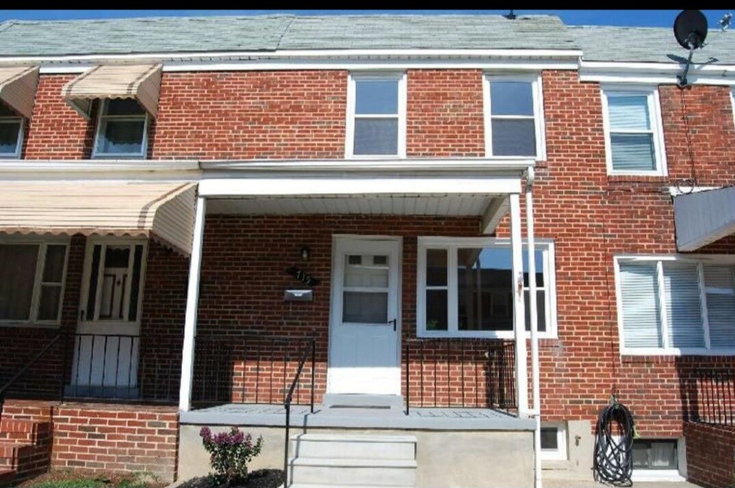 Primary Photo - 715 Umbra St