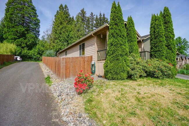 Building Photo - 8814 NE 82nd Ave