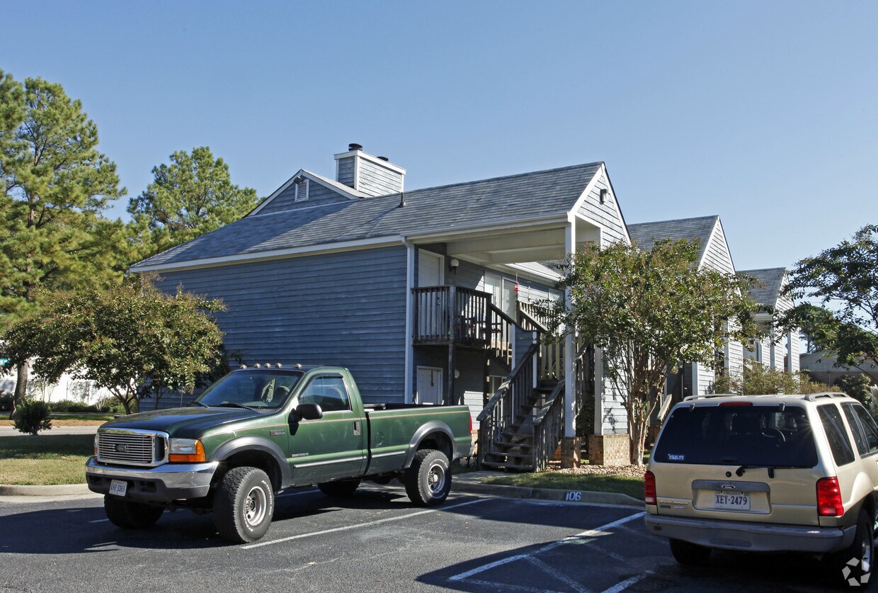 Primary Photo - 104 Ocean Villas Way