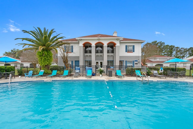 Building Photo - The Villas at Ortega