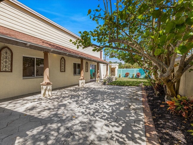 Its own private courtyard - 145 18th Ave SE