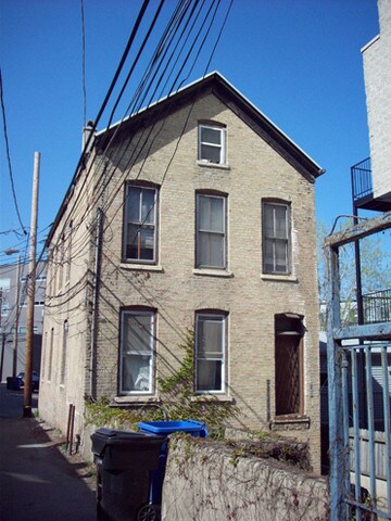 Foto principal - 946 W Concord Pl