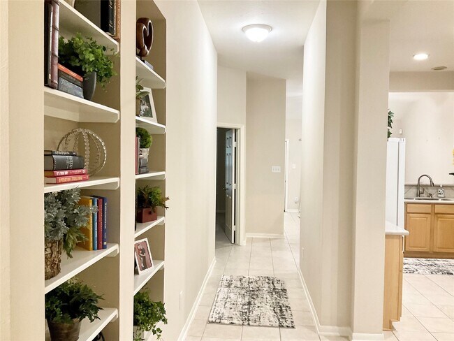 Foto del edificio - 186 N Valley Oaks Cir