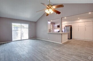 Building Photo - 1301 Thornridge Rd