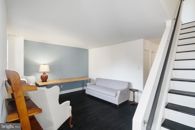 Foto del edificio - 9 Appletree Ct