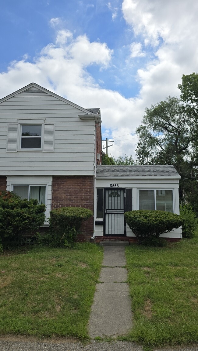 Building Photo - 17566 Snowden St