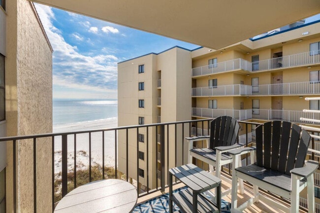 Foto del edificio - 511 E Beach Blvd