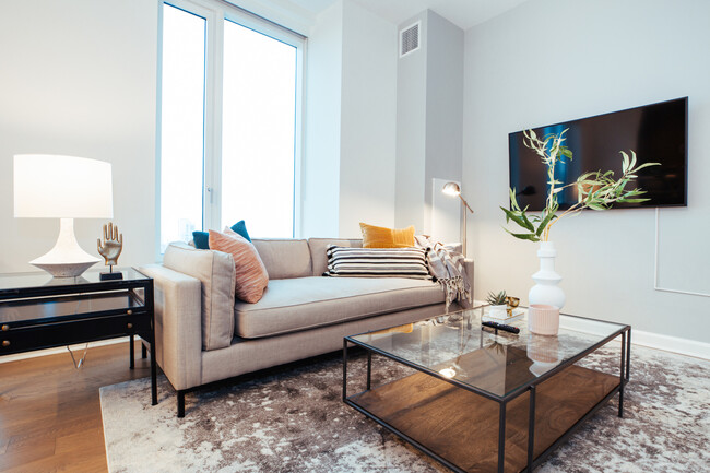 Foto del edificio - 1288 E Hillsdale Blvd