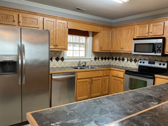 Foto del edificio - 10 Sarah St NW