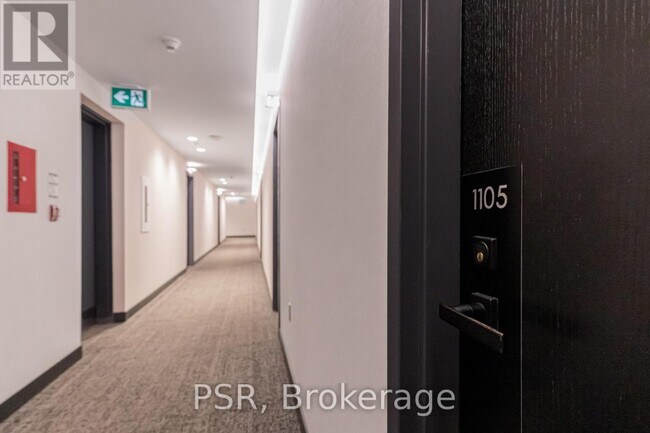 Photo du bâtiment - 501-1501 Adelaide St W