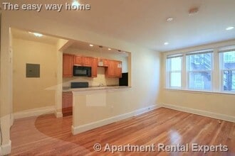 Building Photo - 136 Highland Ave