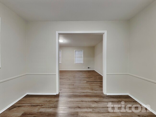 Foto del edificio - 2010 Flintwood Dr