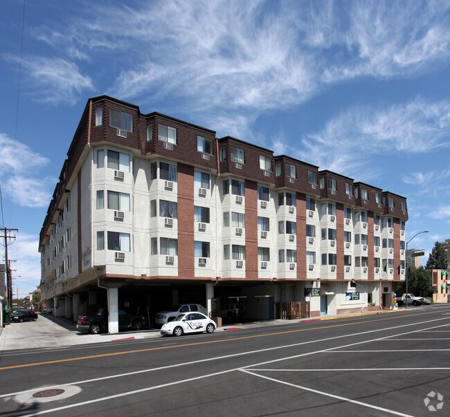 Foto del edificio - Truckee River Terrace