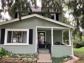 Building Photo - 113 Fairview Dr