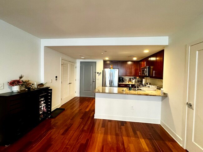 Foto del edificio - 201 Marin Blvd