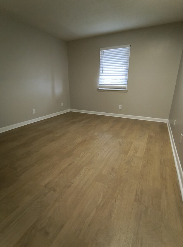 Primary Photo - AANM Investments LLC Main St