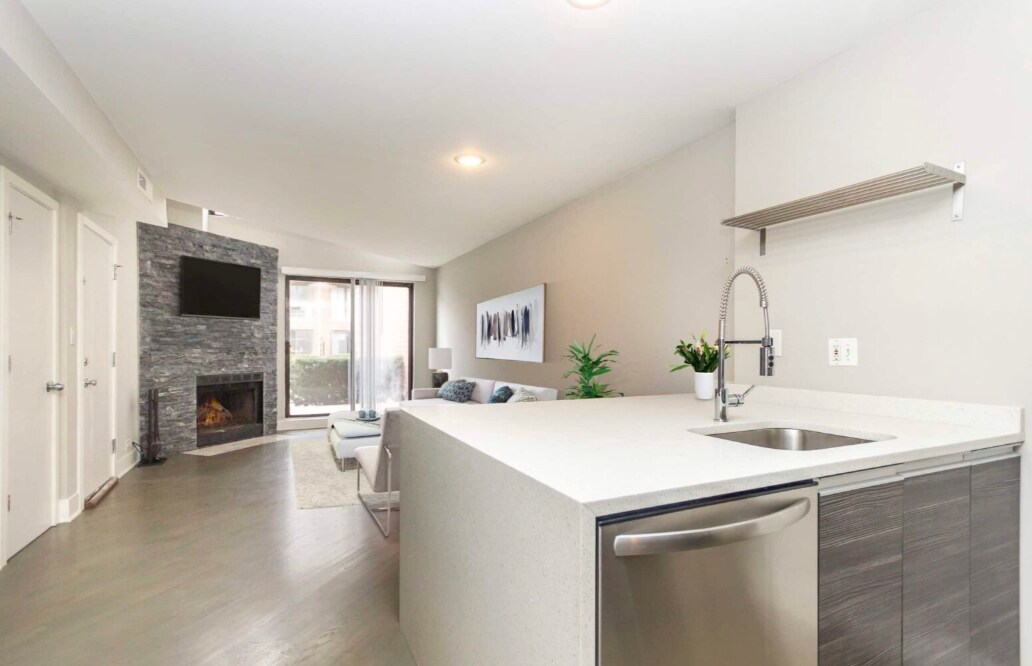 Foto principal - 941 W Grace St