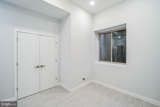 Building Photo - 2411 N 7th St