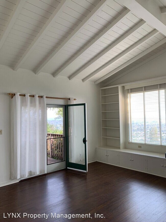 Building Photo - 6260 Cathedral Oaks Rd