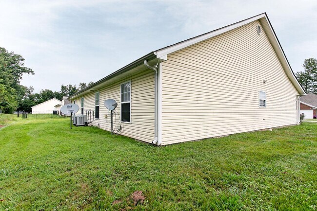 Foto del edificio - 117 Clover Ct