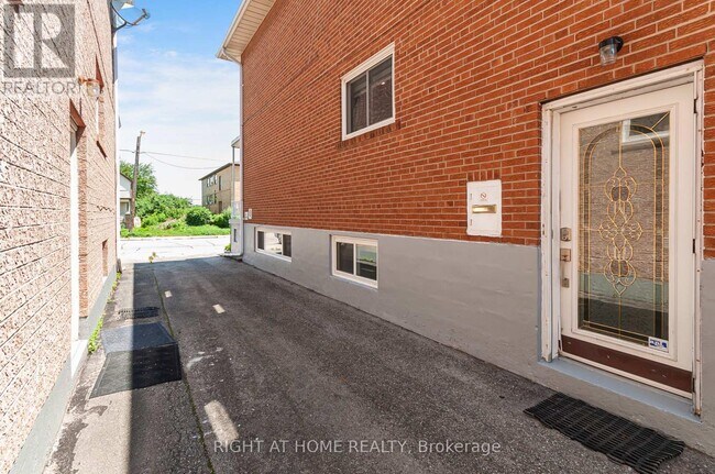 Photo du bâtiment - 128 Twenty Second St