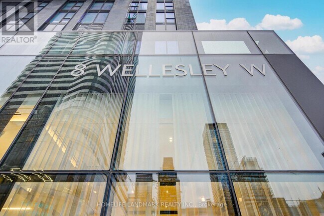 Building Photo - 8 Wellesley St W