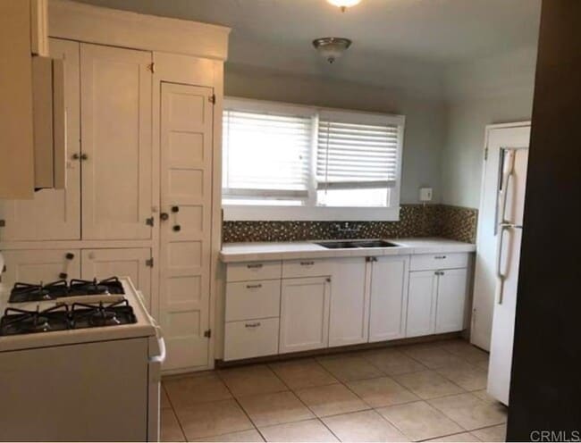 Building Photo - 1940 32nd St