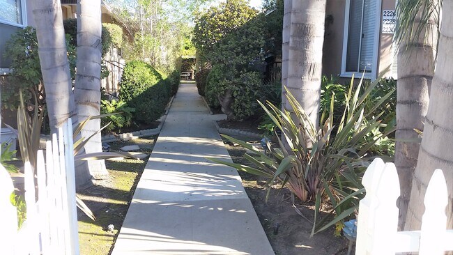 Building Photo - 2230 S Carmelina Ave