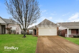 Building Photo - 10148 Cross Valley Dr